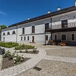 Chateau 4* Oponice