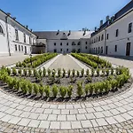 Chateau 4*