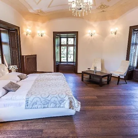 Chateau 4* Oponice
