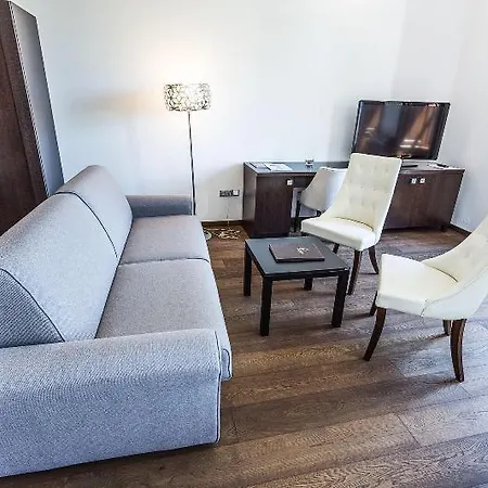 Chateau Hotel Oponice