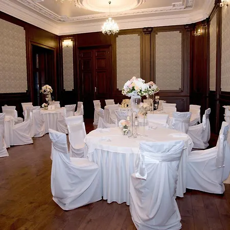 Chateau 4* Oponice