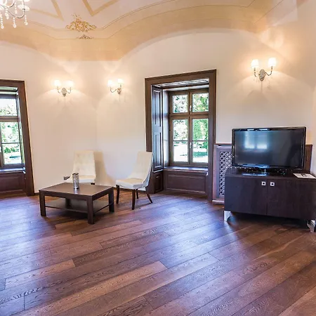 Hotel Chateau Oponice