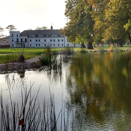Chateau Oponice